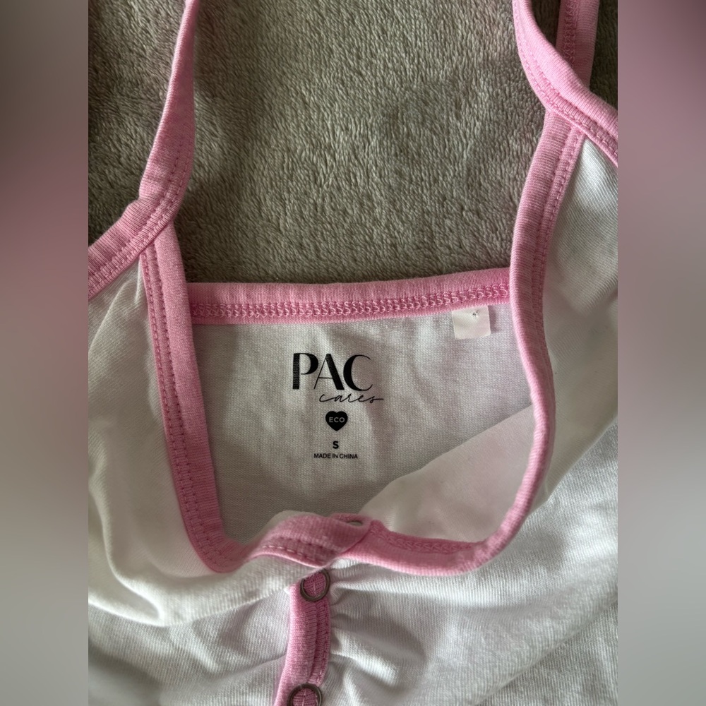 PacSun White Top with Pink Trim - Picture 2 of 3